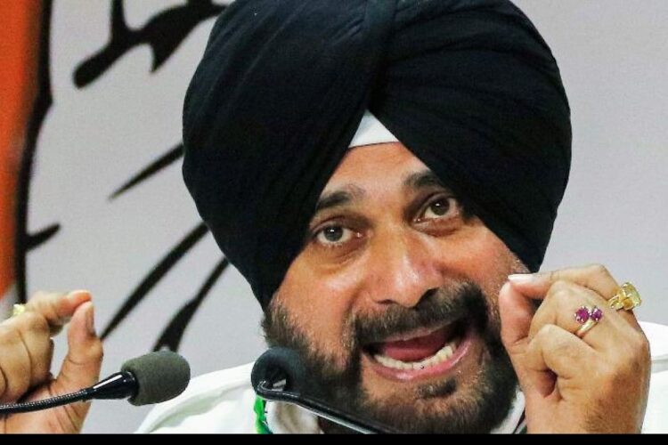 Punjab Election 2022 : नवजोत सिंह सिद्धू ने आम आदमी पार्टी पर उठाया सवाल, कहा एक दिन में 21 लाख कॉल कैसे, जानिए पूरी खबर