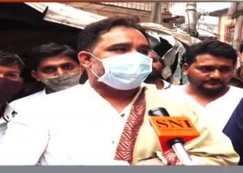 Corporator Haji Haleem Khan appealed to the people to apply vaccination as well as to be careful with Kovid 19.