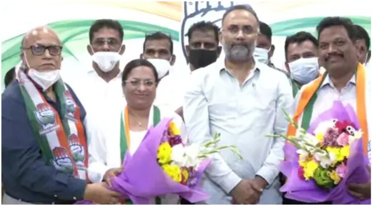 Former Goa minister Michael Lobo along with his wife Delilah joins Congress day after quitting BJP 1 Former Goa minister Michael Lobo Joins Congress